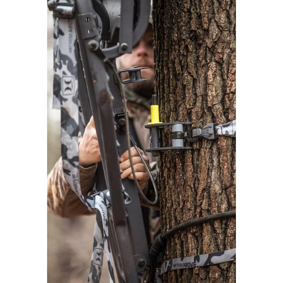 Hunting Tree Stand with MeshComfort Seat H2088